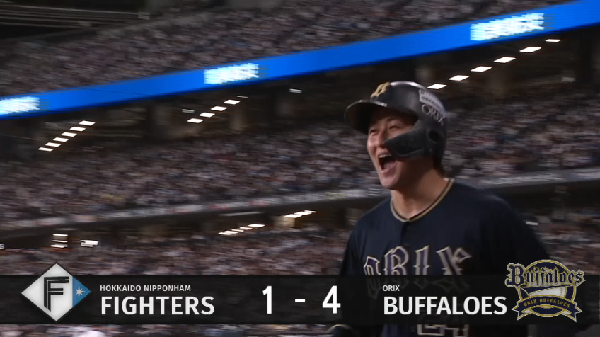 3回表・B紅林弘太郎 勝ち越しの3ランホームランを放ちガッツポーズ!!