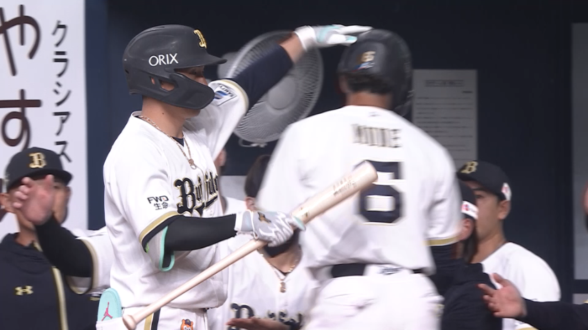 1回裏・B西川龍馬 ライトへの犠牲フライで幸先よく先制!!