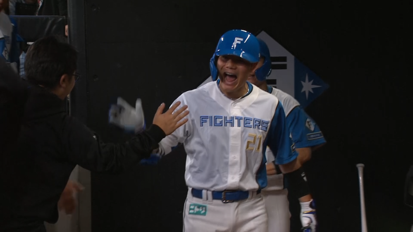 2回裏・F清宮幸太郎 今季のエスコンフィールド第1号となる3ランホームラン!!