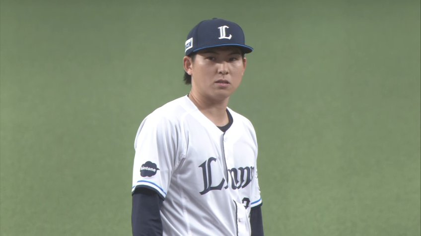 1回表・L武内夏暉 素早い送球で牽制アウト!!