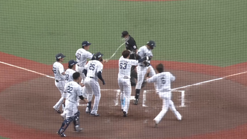 10回裏・L林安可 来日初ホームランがサヨナラの一打!!