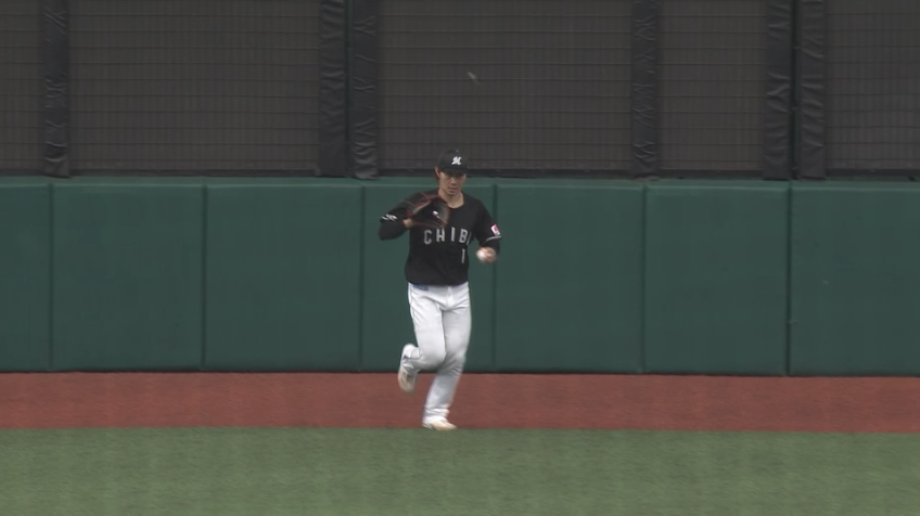 4回裏・M藤原恭大 フェンスを恐れずナイスキャッチ!!
