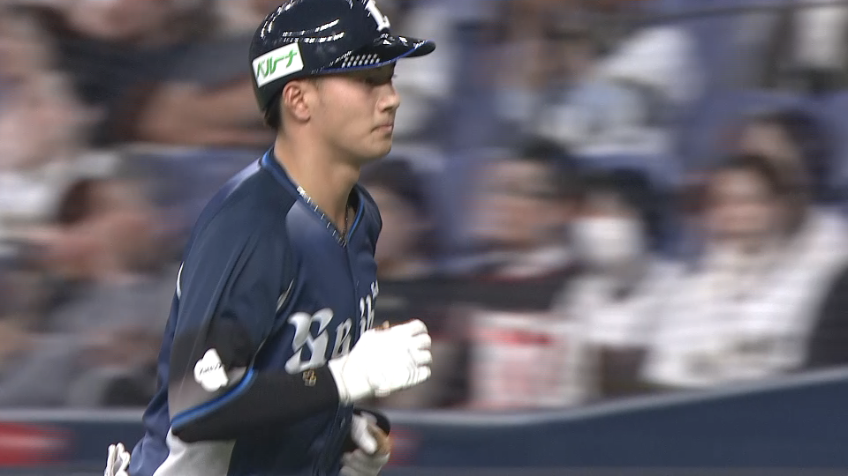 4回表・L長谷川信哉 チャンスを逃さず犠牲フライで1点を返す!!