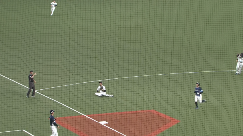 9回表・B宗佑磨 ピンチの場面で痛烈な当たりを捕球しゲームセット!!