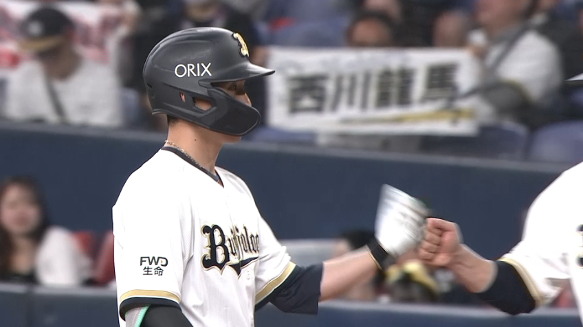 8回裏・B西川龍馬 逆方向へうまく流したタイムリーヒット!!