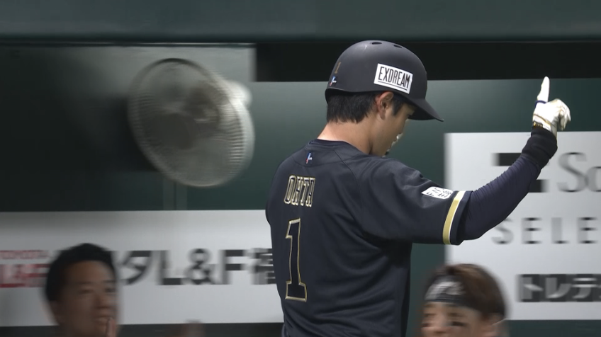 2回表・B太田椋 貴重な追加点となるレフトスタンドへの3ランホームラン!!