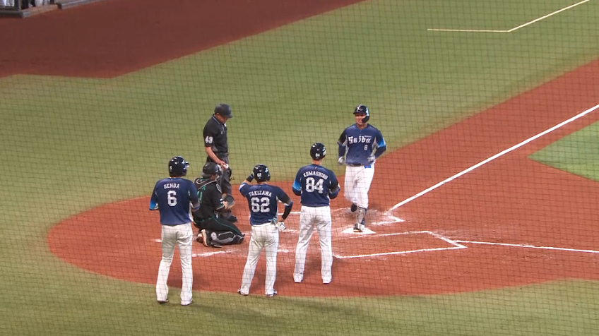 3回表・L渡部聖弥 レフトスタンドへの3ランホームラン!!