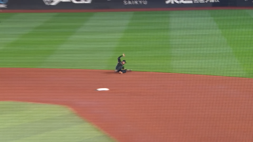 6回表・F水野達稀 ファインプレーを見せる!!