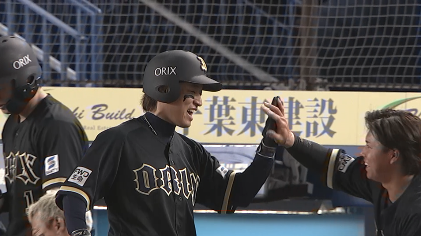 4回表・B渡部遼人 今季第2号となるライトへの同点ホームラン!!