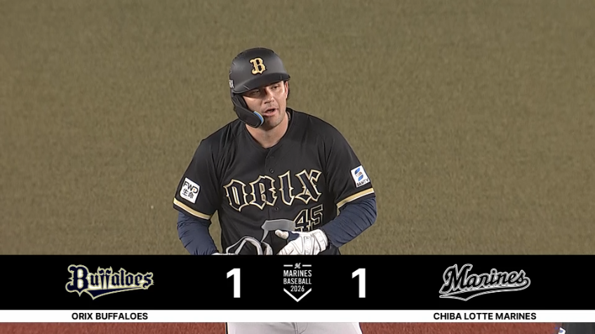 2回表・Bシーモア センターオーバーのタイムリー2ベースですぐさま同点!