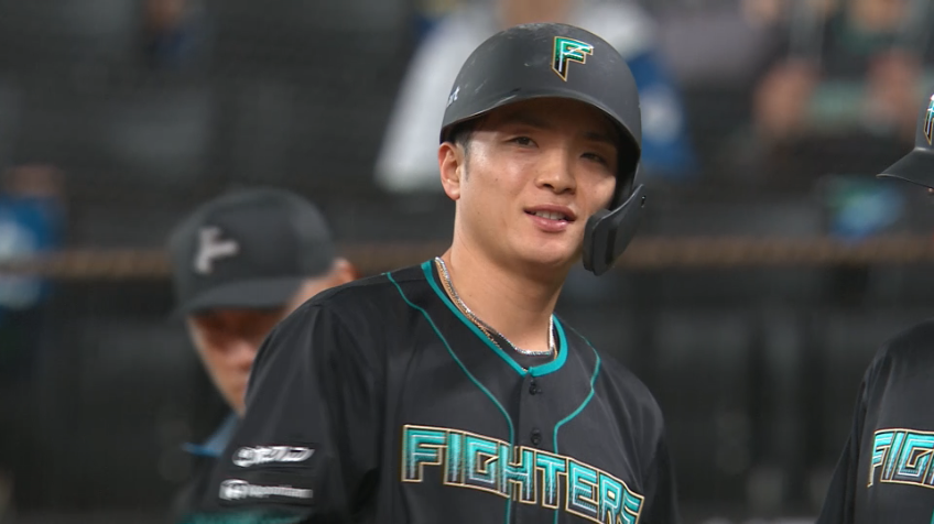 1回裏・F郡司裕也 二遊間を抜ける先制タイムリーを放つ!!