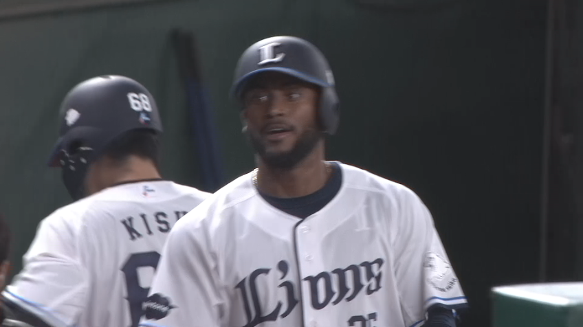 4回裏・Lカナリオ 自慢の俊足活かしタッチアップで本塁帰還!!