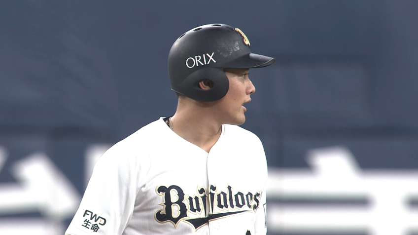 6回裏・B野口智哉 スタメン起用に応えるタイムリーヒット!!