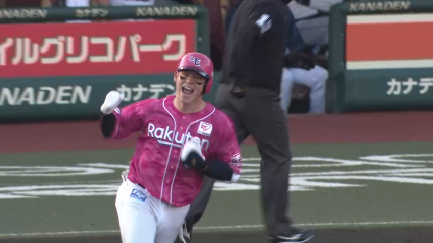 8回裏・E伊藤裕季也 打った瞬間!! レフトスタンドへの2ランホームラン!!