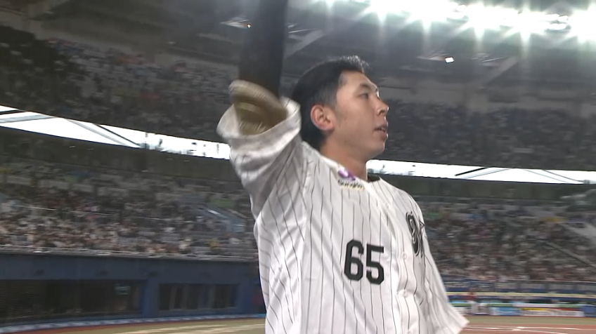 6回裏・M寺地隆盛 レフトスタンドへ大きなアーチ!! 第3号のHR!!