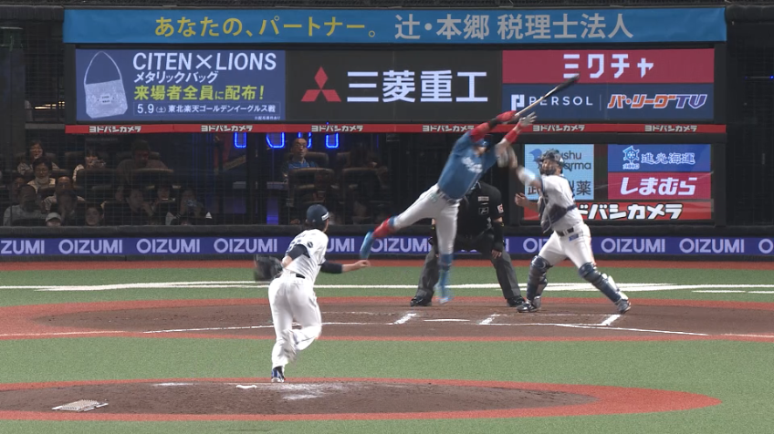 10回表・L浜屋将太 ウエストを成功させてスクイズを外す!!