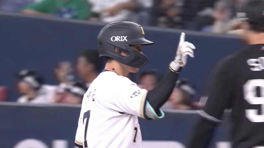 1回裏・B西川龍馬 三遊間を抜けるタイムリーヒットを放ち先制!!