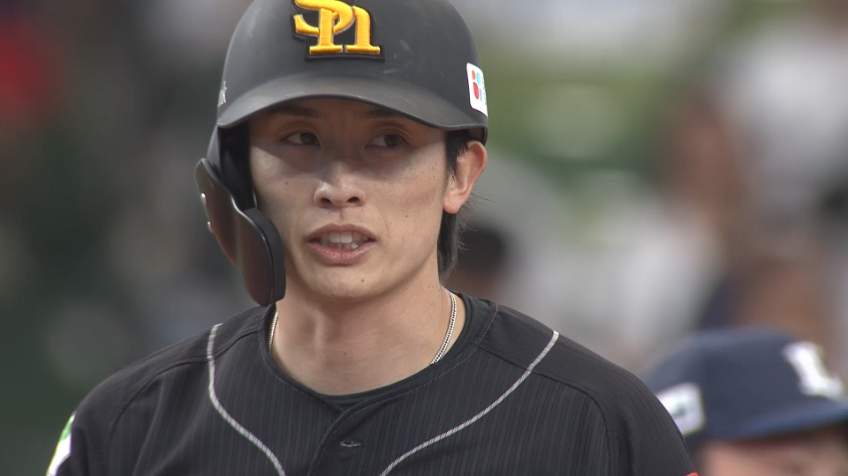 5回表・H周東佑京 レフトへの同点タイムリーヒット!!