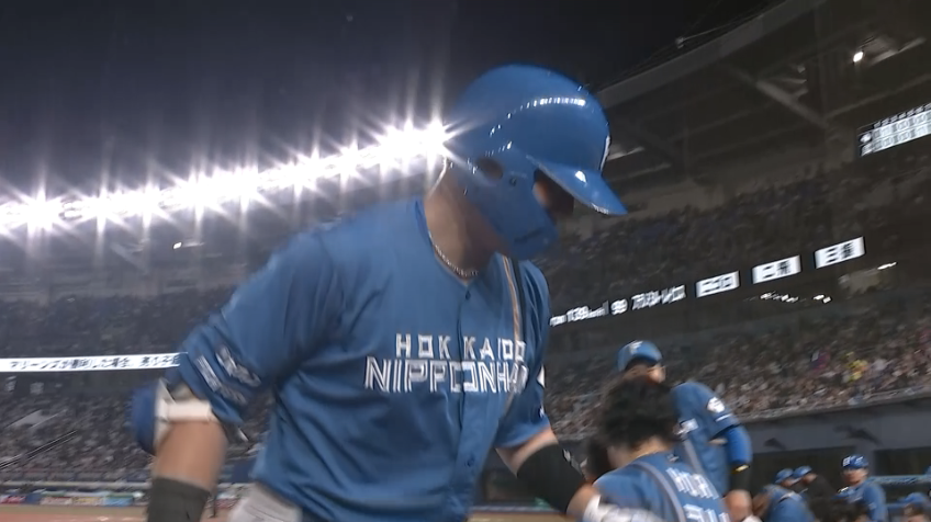 9回表・F清宮幸太郎 2者連続となるソロホームランで2点差に追い上げる‼