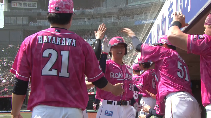 2回裏・E佐藤直樹 低めの球をパワーで持っていき3ランホームランを放つ!!