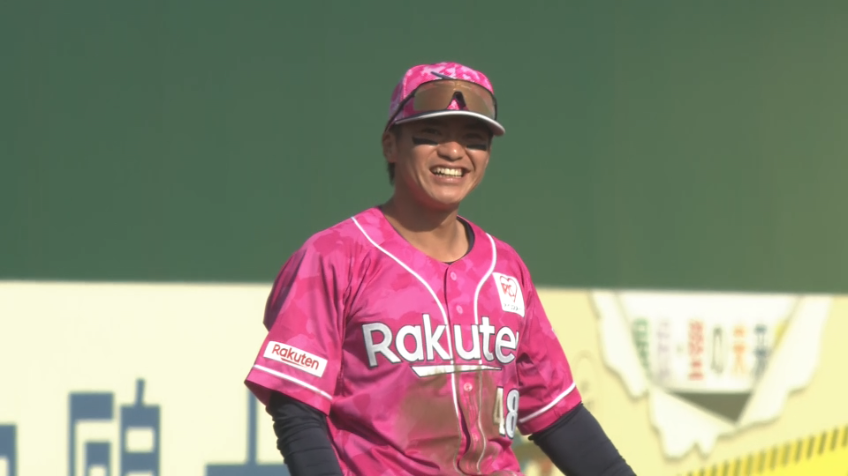8回表・E平良竜哉 痛烈な打球を華麗に捌くファインプレー!!