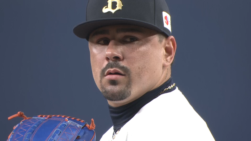 9回表・Bマチャド ピンチを招くも最後は空振り三振で締める!!