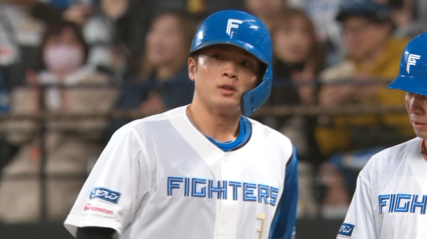 1回裏・F郡司裕也 センター前へ運ぶ先制のタイムリーヒット!!