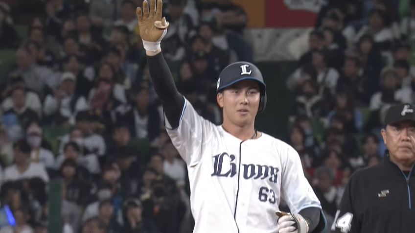 5回裏・L長谷川信哉 リードを広げるタイムリー2ベースヒット!!
