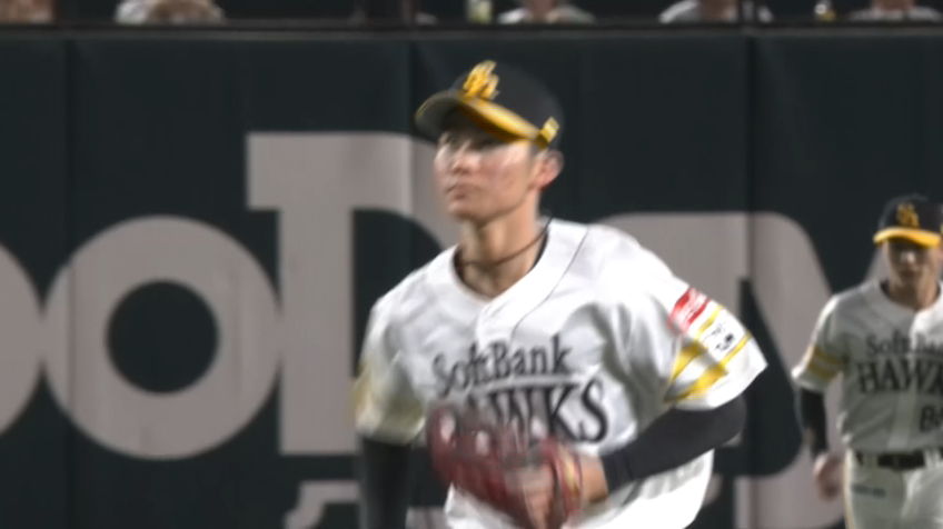 2回表・H庄子雄大 センターへ抜けそうな打球を軽快に捌く!!