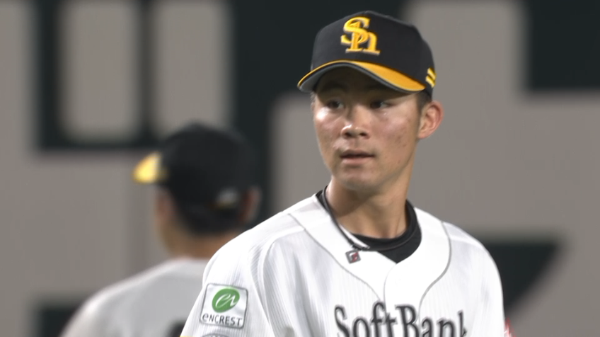 4回表・H庄子雄大 三遊間へのヒット性の打球に飛びつくファインプレー!!