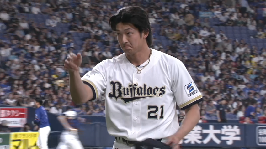 6回表・B山崎颯一郎 一打勝ち越しのピンチの場面で登板し、センターフライに打ち取る!!
