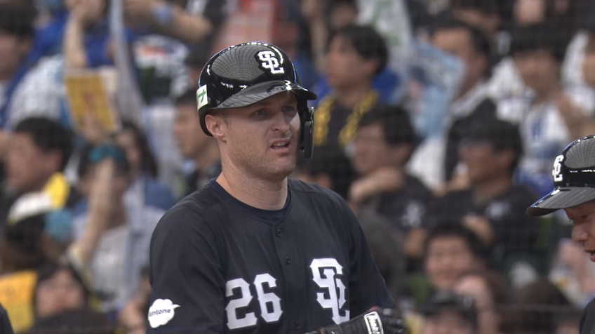 1回裏・Lネビン 三遊間を抜けるタイムリーヒットで先制!!