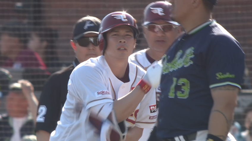 6回裏・E中島大輔 この試合チーム初ヒットを放つ!!