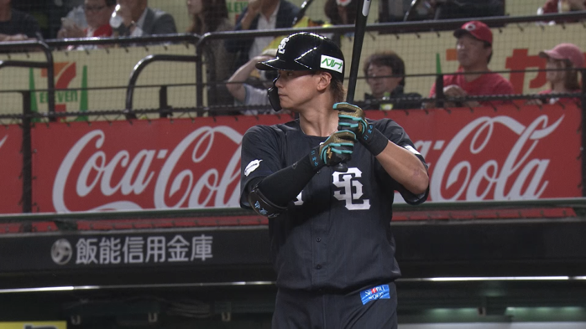 5回裏・L西川愛也 本日27歳の誕生日!! センターへのヒットを放つ!!