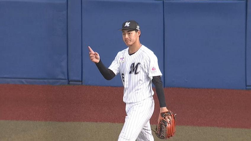 3回表・M西川史礁 フェンスにぶつかりながらキャッチする好プレー!!
