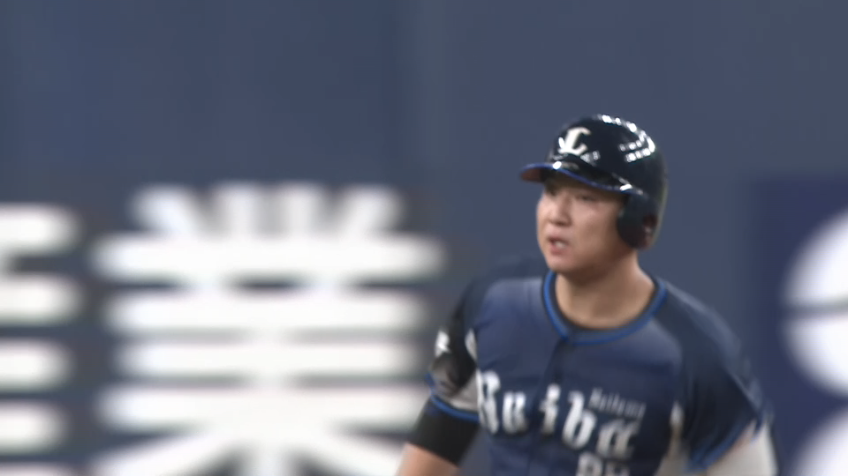 6回表・L古賀悠斗 貴重な追加点となるレフトへの第3号2ランHR!!