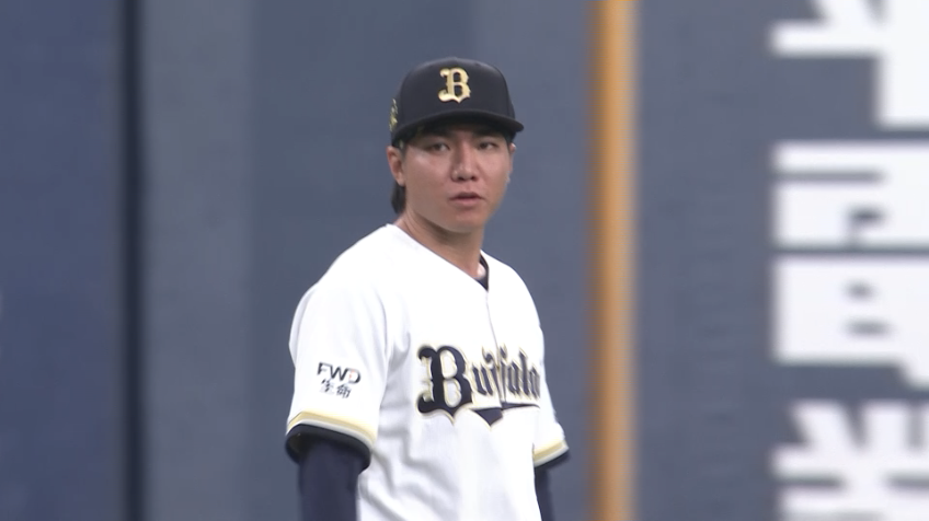 7回表・B宜保翔 ショートで好守備を見せる!!