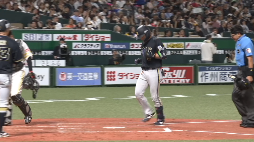 3回表・B若月健矢 均衡破る!! レフトへの今季第1号のソロホームランで先制!!