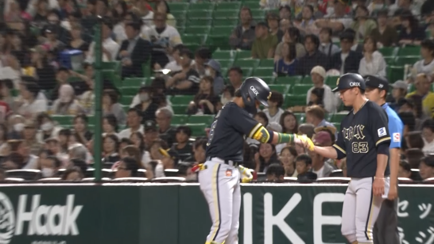5回表・B宗佑磨 ライトへのタイムリーヒットで追加点!!