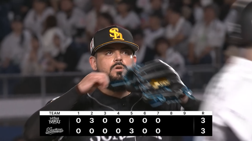 7回裏・Hオスナ 満塁の大ピンチを三振で抑える!!