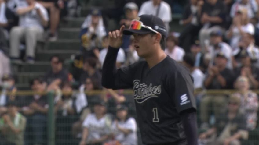 3回表・B太田椋 一二塁間の打球を華麗に捌く!!