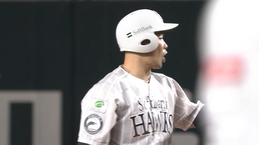 4回裏・H近藤健介 左中間を破る2点タイムリー2ベースを放つ!!
