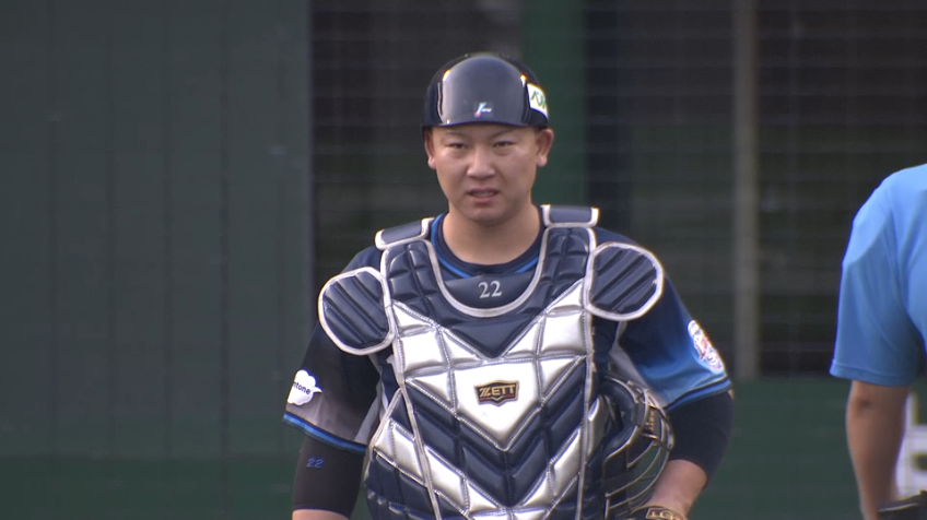 1回表・L古賀悠斗 強肩発動でチャンスを阻止!!