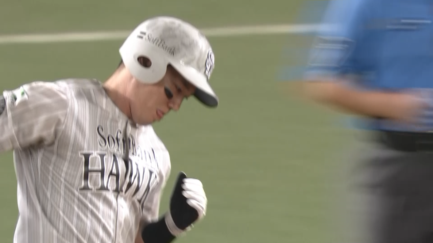 3回裏・H栗原陵矢 右中間スタンドへの第25号2ランで追加点!!