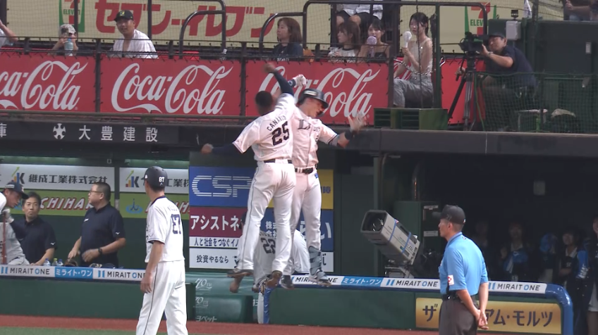 2回裏・Lネビン レフトスタンドへの先制ホームラン!!