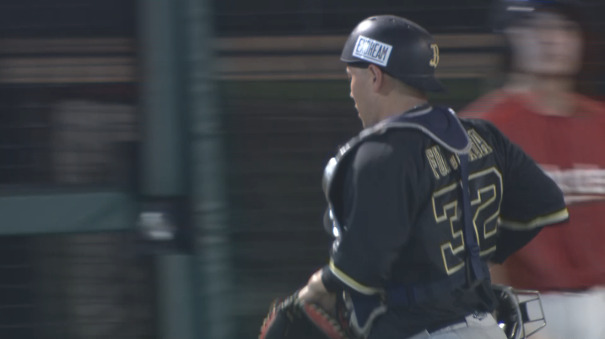 5回裏・B福永奨 ドンピシャ送球で盗塁阻止!!