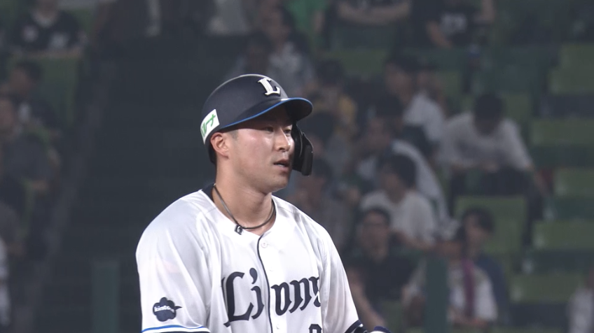 5回裏・L渡部聖弥 左中間を破るタイムリー2ベースで1点を返す!!
