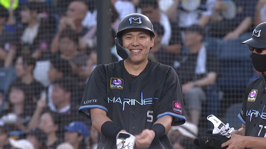 1回裏・M安田尚憲 打撃好調!! センターへタイムリーヒットで先制!!