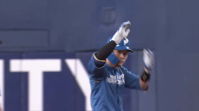 3回表・F水野達稀 満塁のチャンスで2点タイムリー2ベースヒット!!