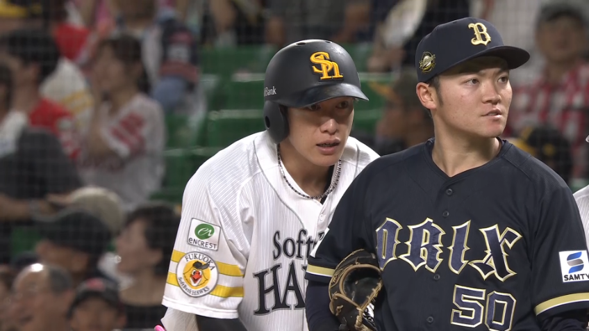 1回裏・H柳田悠岐 止まらない打線!! レフトへの2点タイムリーヒット!!
